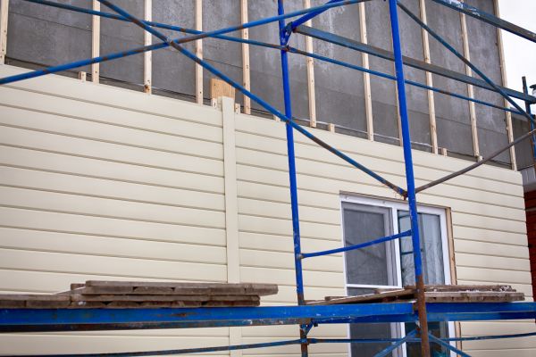 Loose Cladding Repair in Elyria